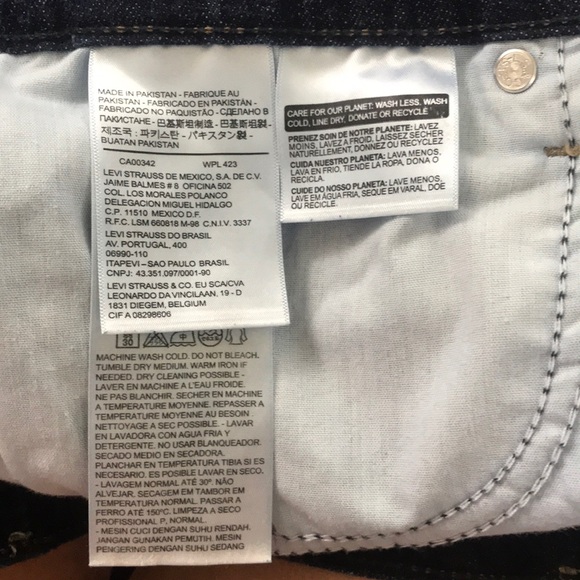 Levi’s 515 distressed edge cutoffs Size 14 - Picture 5 of 6